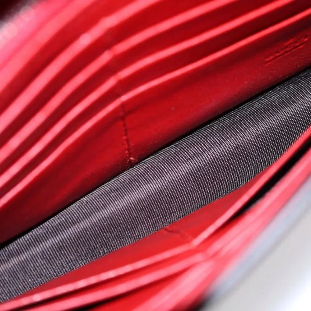 Gucci Interlocking Patent Leather Shoulder Wallet Red - Picture 4 of 6